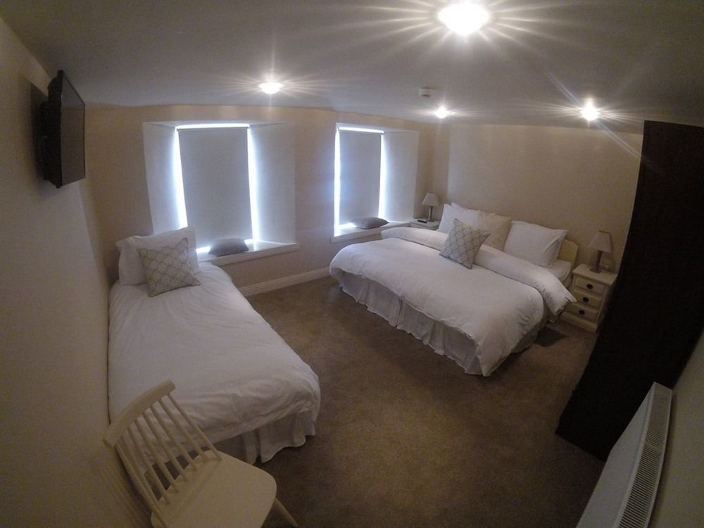The Townhouse 2* Milltown Malbay